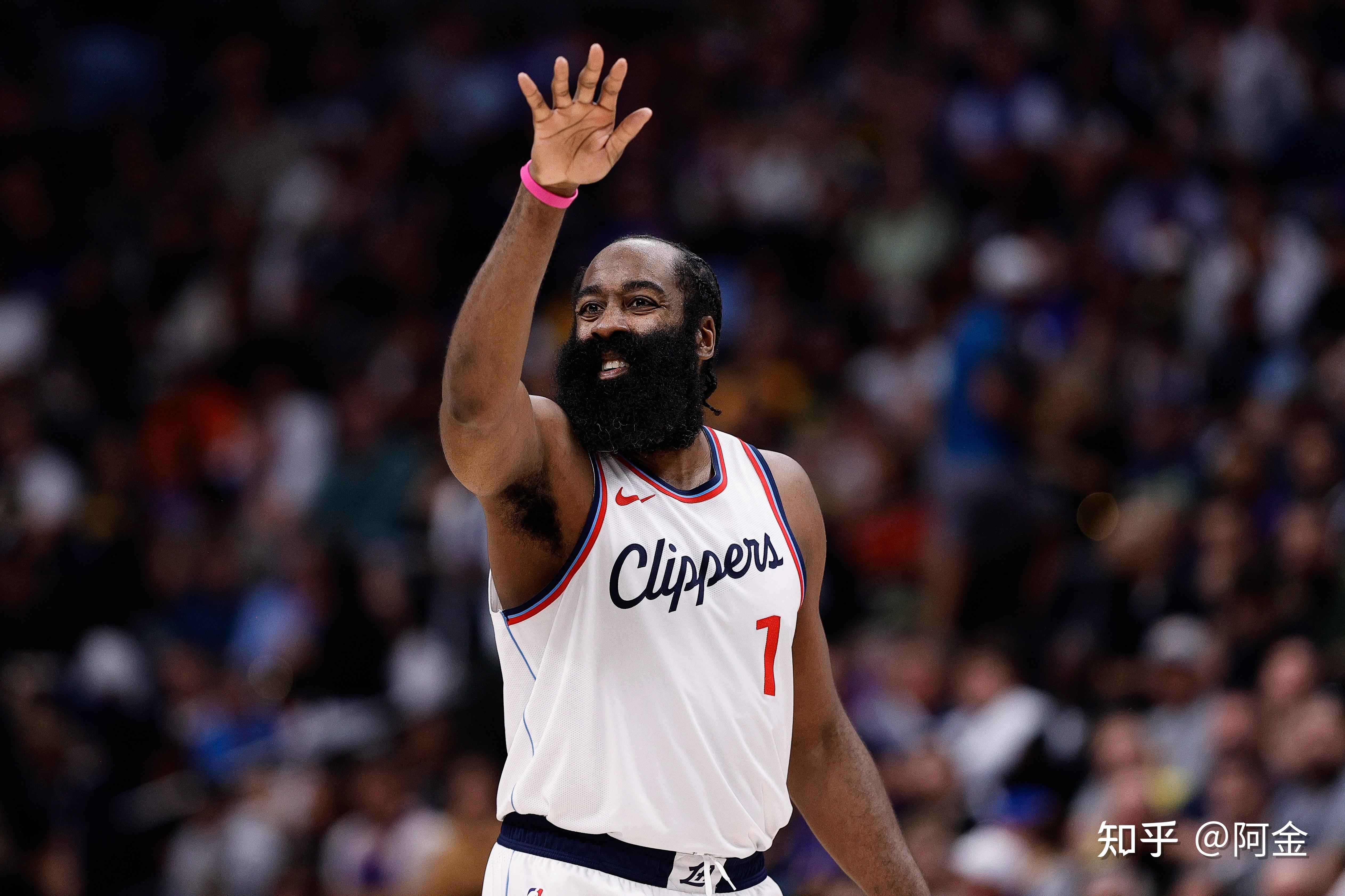 满冠体育-关于赛前NBA常规赛传出新动向；犹他爵士外线爆发；管理层表态——悬念犹存；数据趋势出现新变化的信息