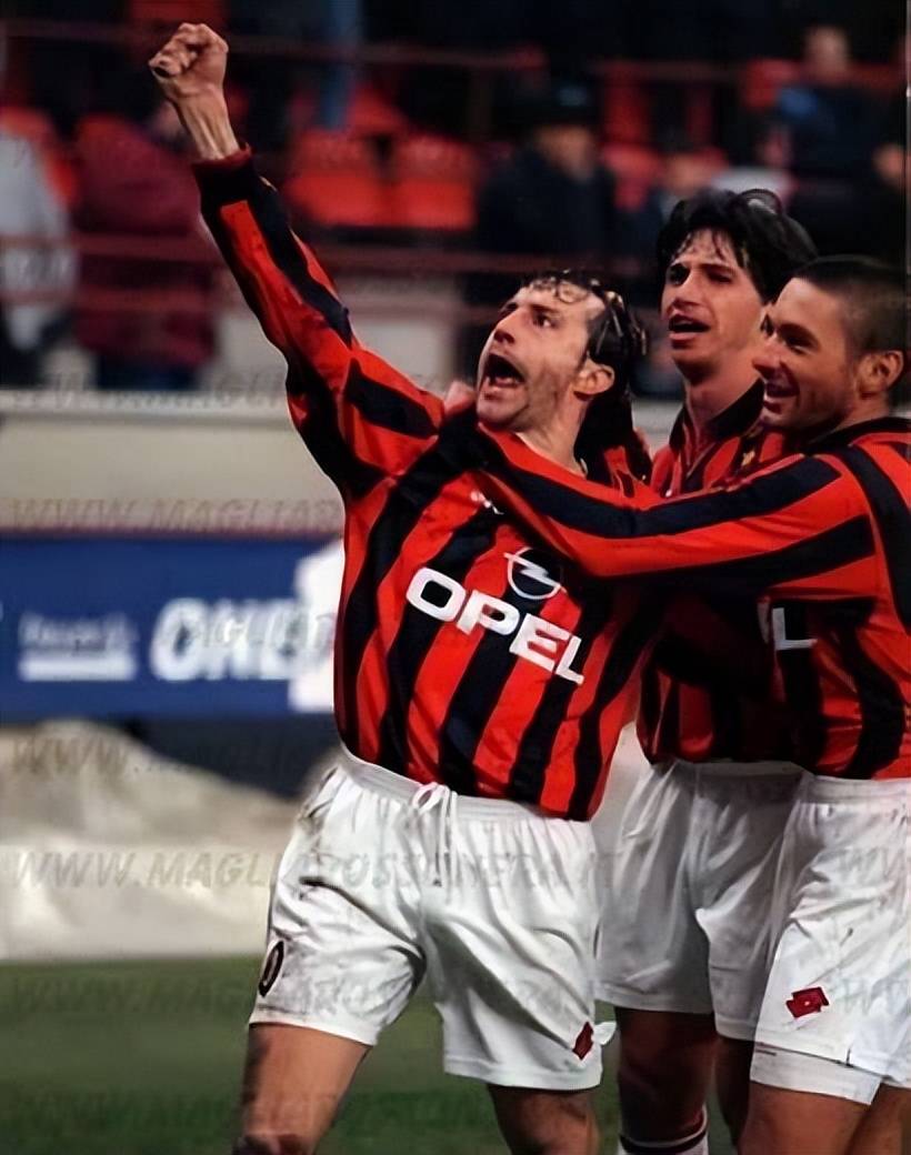 满冠APP-包含风云突变AC米兰今夜主帅复盘，意大利杯版图或变，震撼外界，医务组通报恢复的词条